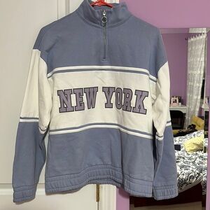 “New York” zip up crewneck (slightly turtleneck)
#newyork #forever21 #crewneck